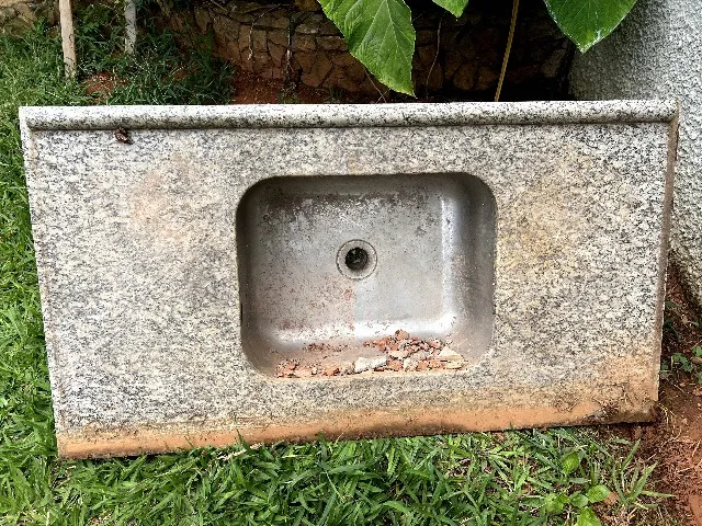 Bancada de Granito com Cuba 62cm X 414cm