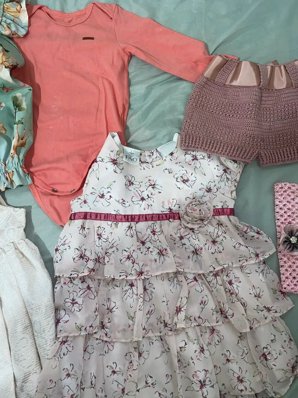 ROUPAS EM ÓTIMO ESTADO 5M a 12M - Foto 4
