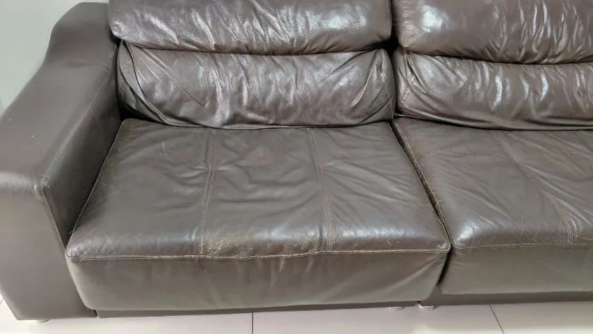Sofá retrátil e reclinável em couro  - Foto 5