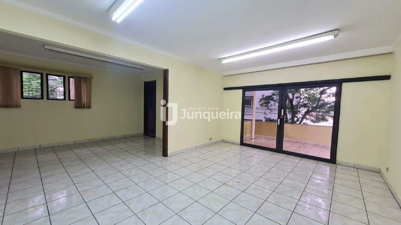 Casa Comercial para aluguel, 3 quartos, 4 vagas, Centro - Piracicaba/SP