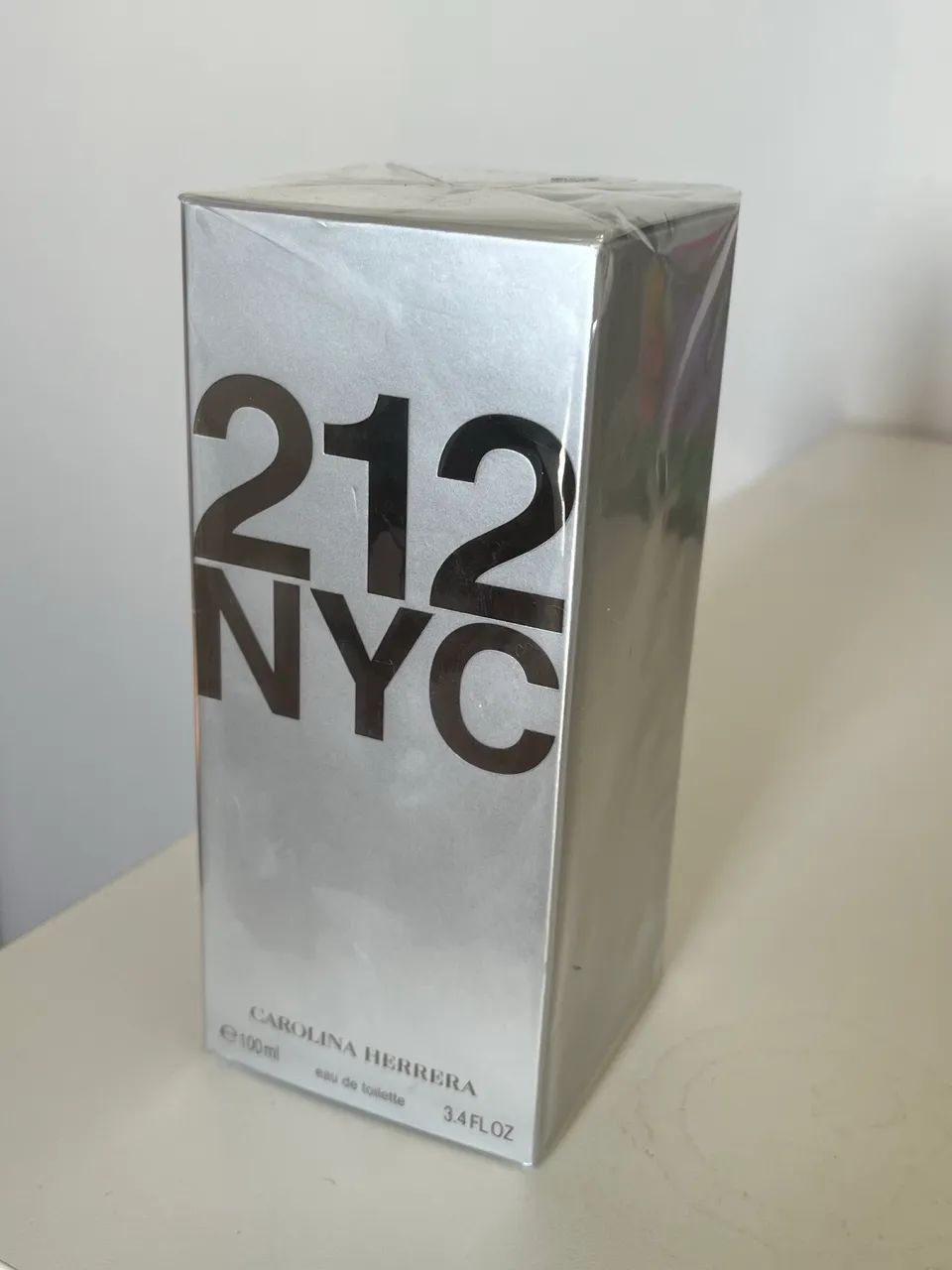 212 NYC Carolina Herrera 100ml - perfume feminino - Foto 2