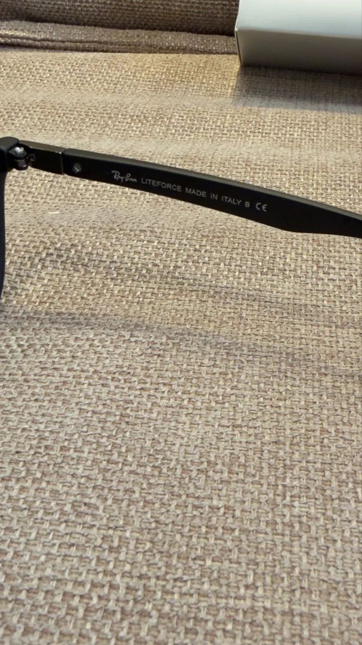Óculos de sol masculino Ray Ban Ferrari  - Foto 4