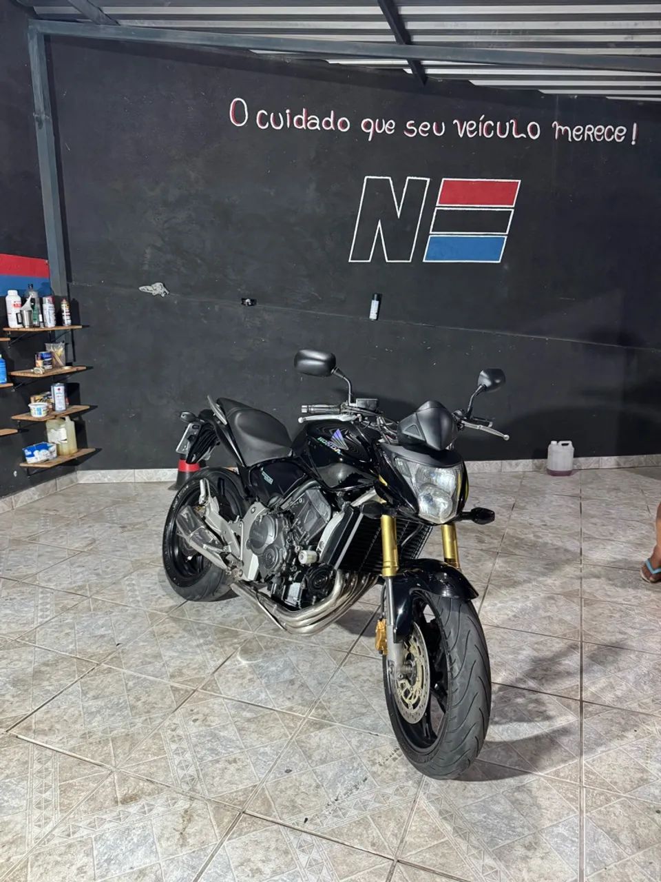 HORNET IMPECÁVEL 
