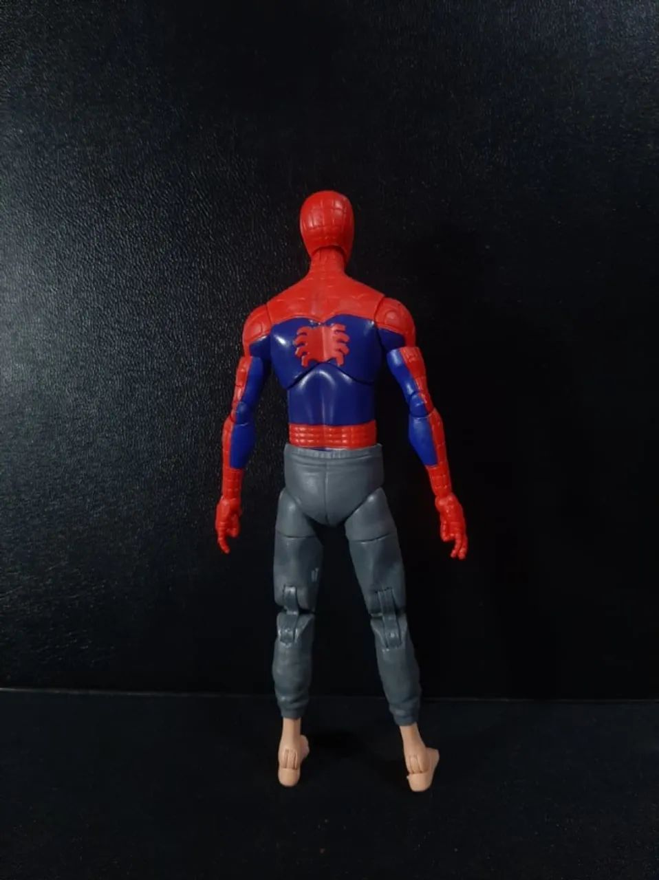 Peter B Paker (Aranhaverso) - Marvel Legends - Foto 2