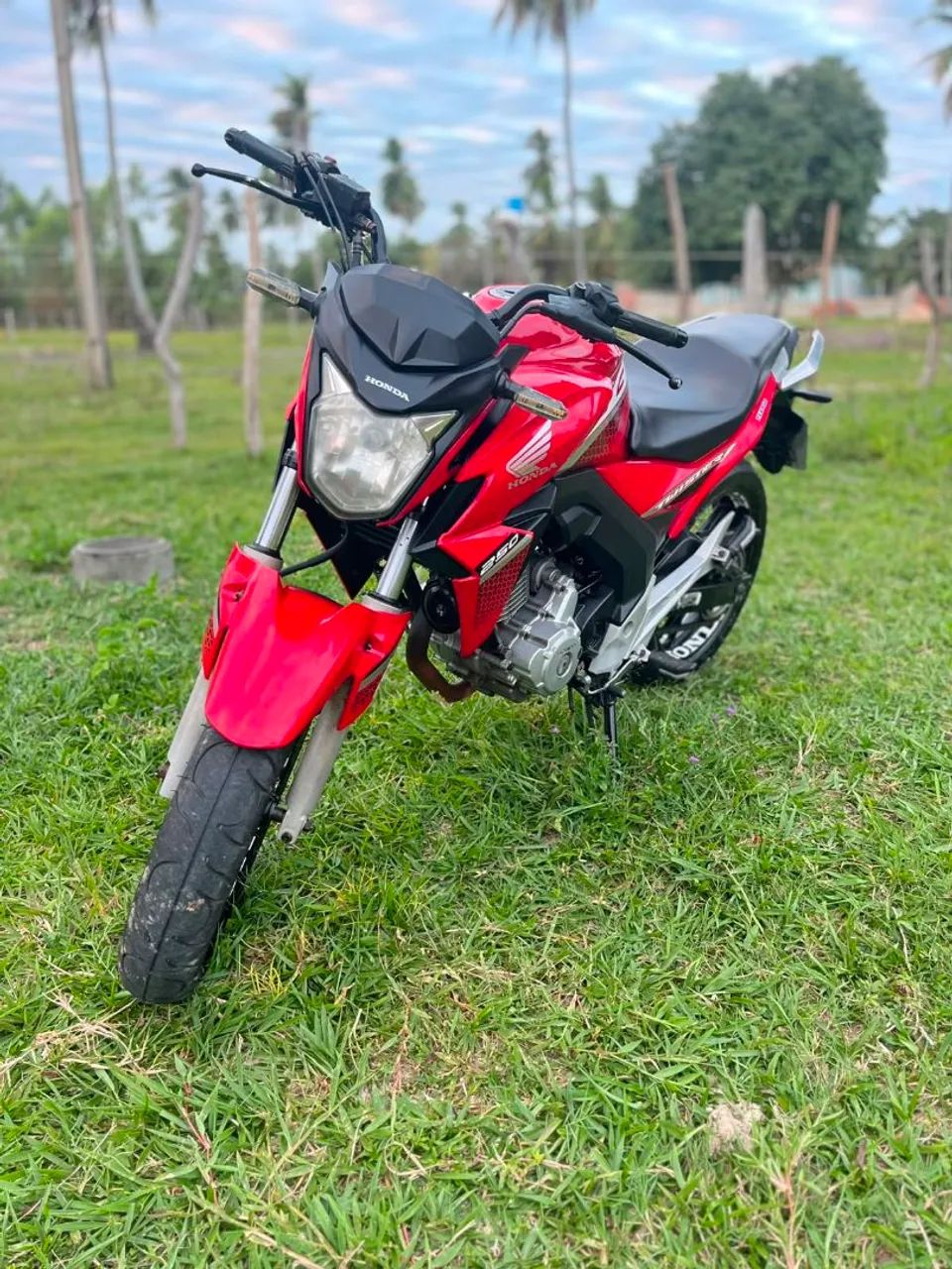 Twister 250 2016 conservada  revisada 