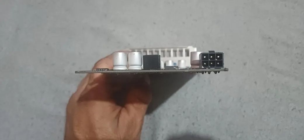 Placa de vídeo 9800GT C/DEF - Foto 3