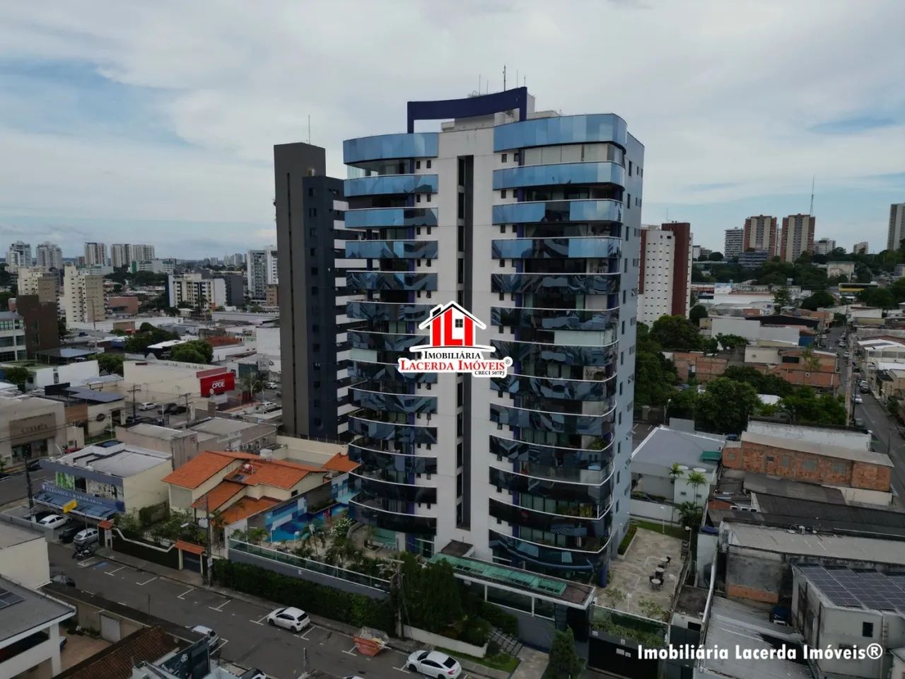 Apartamento no Edifício Chopin 200m² 4 Suítes Nossa Senhora das Graças