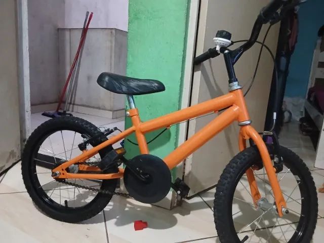 Bicicleta infantil aro 16 semi nova - Foto 2