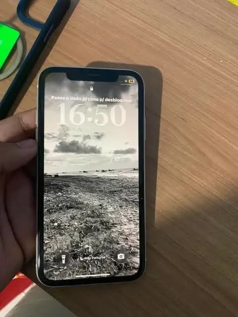 iPhone 11