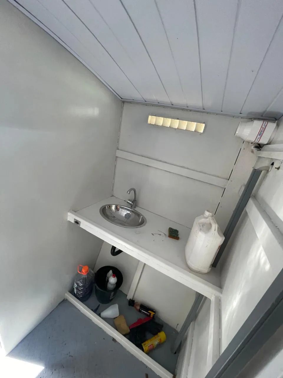 Lancha Cabinada Completa com Yamaha 300HP V6 - Alto padrão