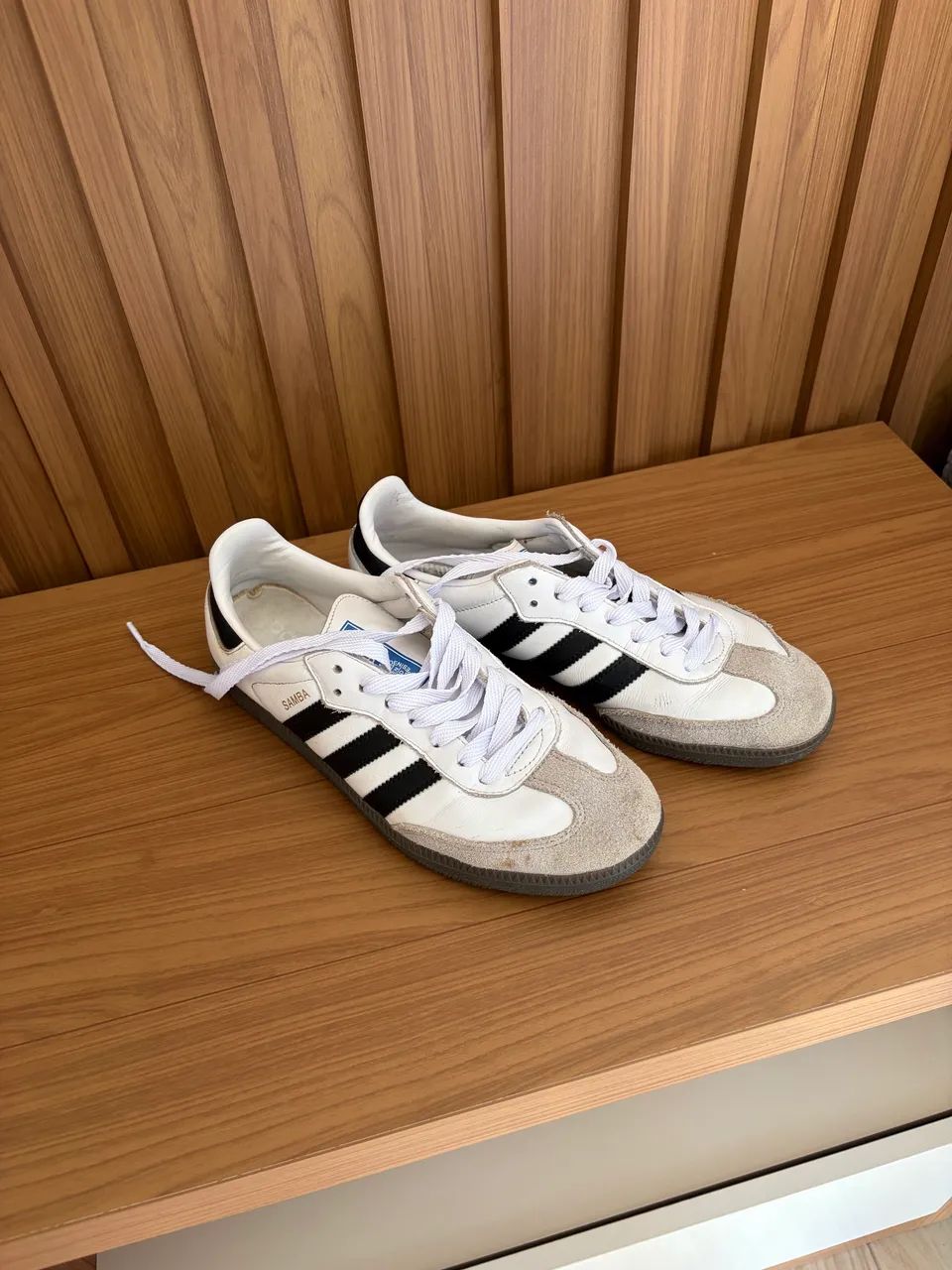 Tênis adidas 