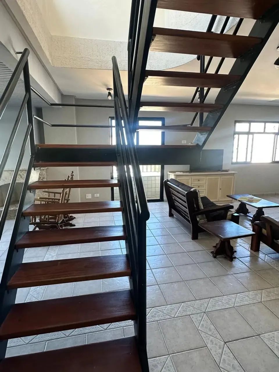 Cobertura para venda possui 245 metros quadrados com 4 quartos em Caiçara - Praia Grande - - Foto 4