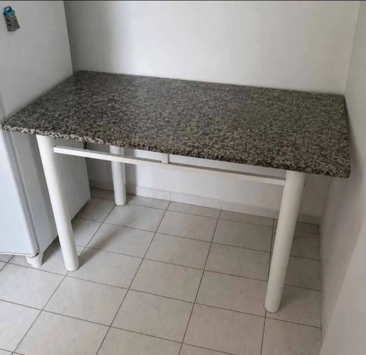 Mesa de Granito Retangular para 6 Cadeiras