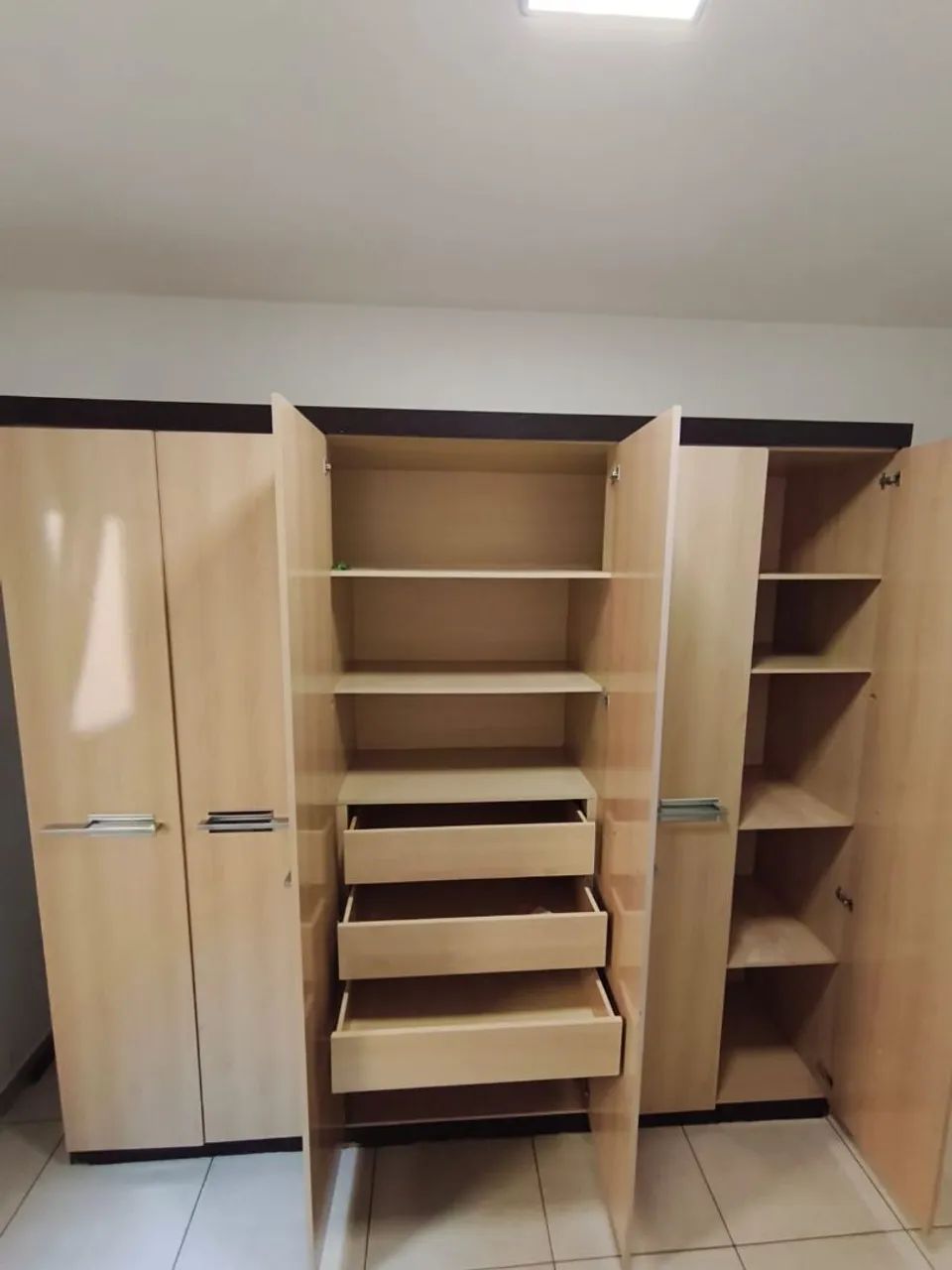 Guarda roupa de casal entrego e monto  - Foto 4