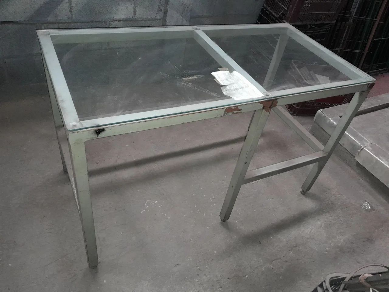 mesa de com tampo de vidro 135x66 - Foto 2