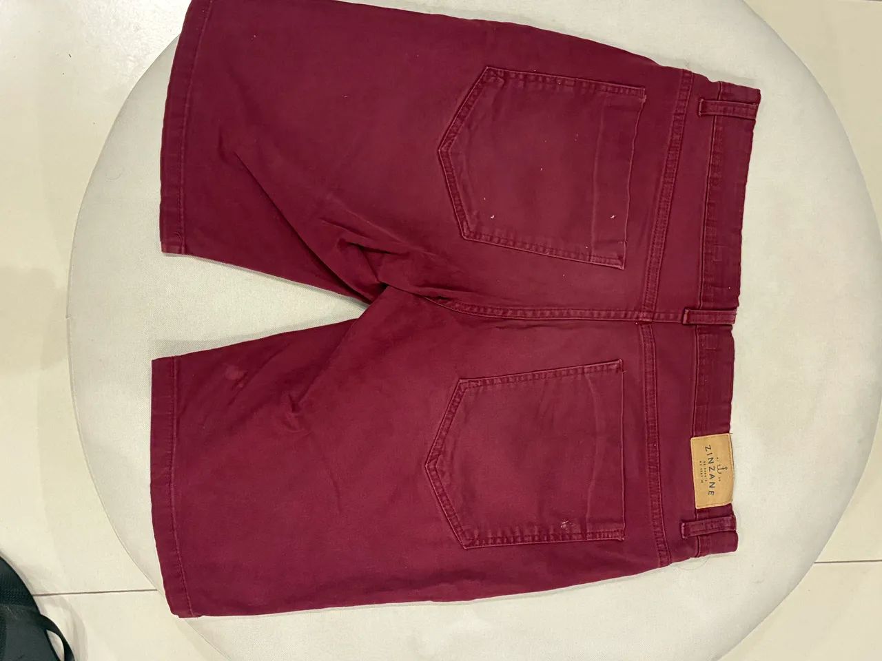 Bermuda Zinzane 44 slim - vinho  - Foto 3