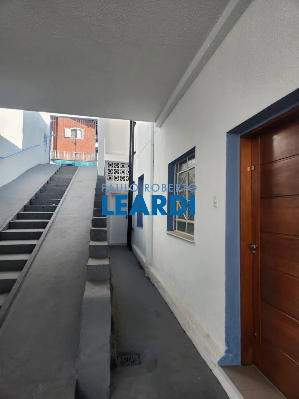 CASA ASSOBRADADA - VILA IPOJUCA - SP