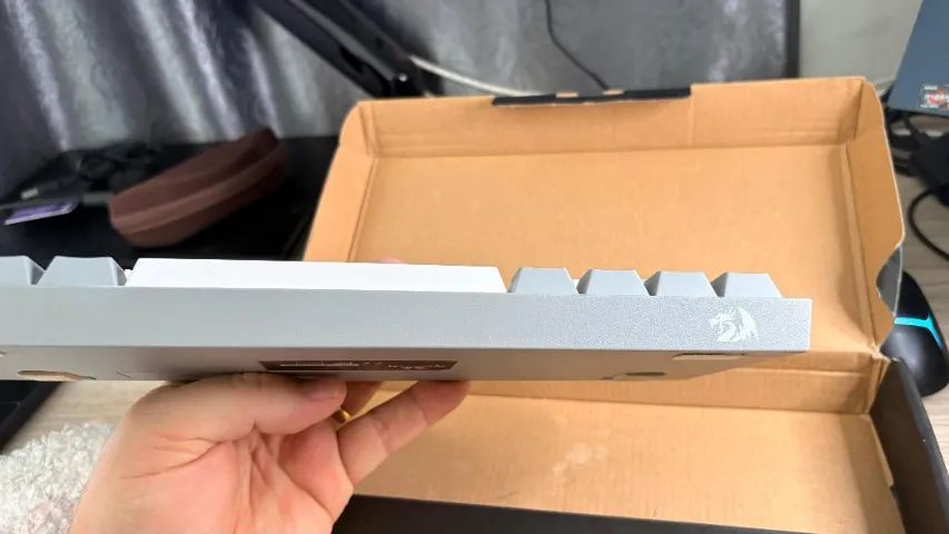 Redragon K617 RGB | Compacto, Iluminado e Gamer - Foto 3