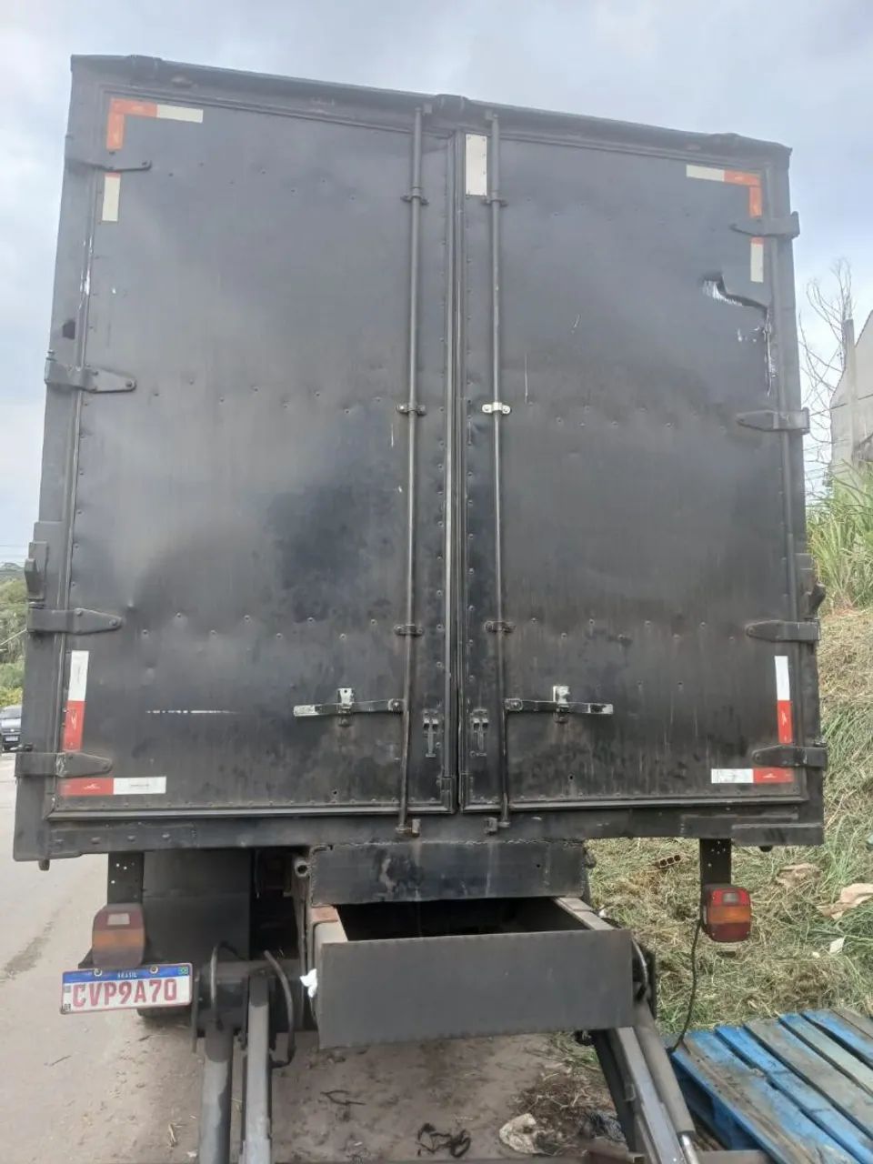 Bau de 8 e 30 para 16 pallet com plataforma  - Foto 2