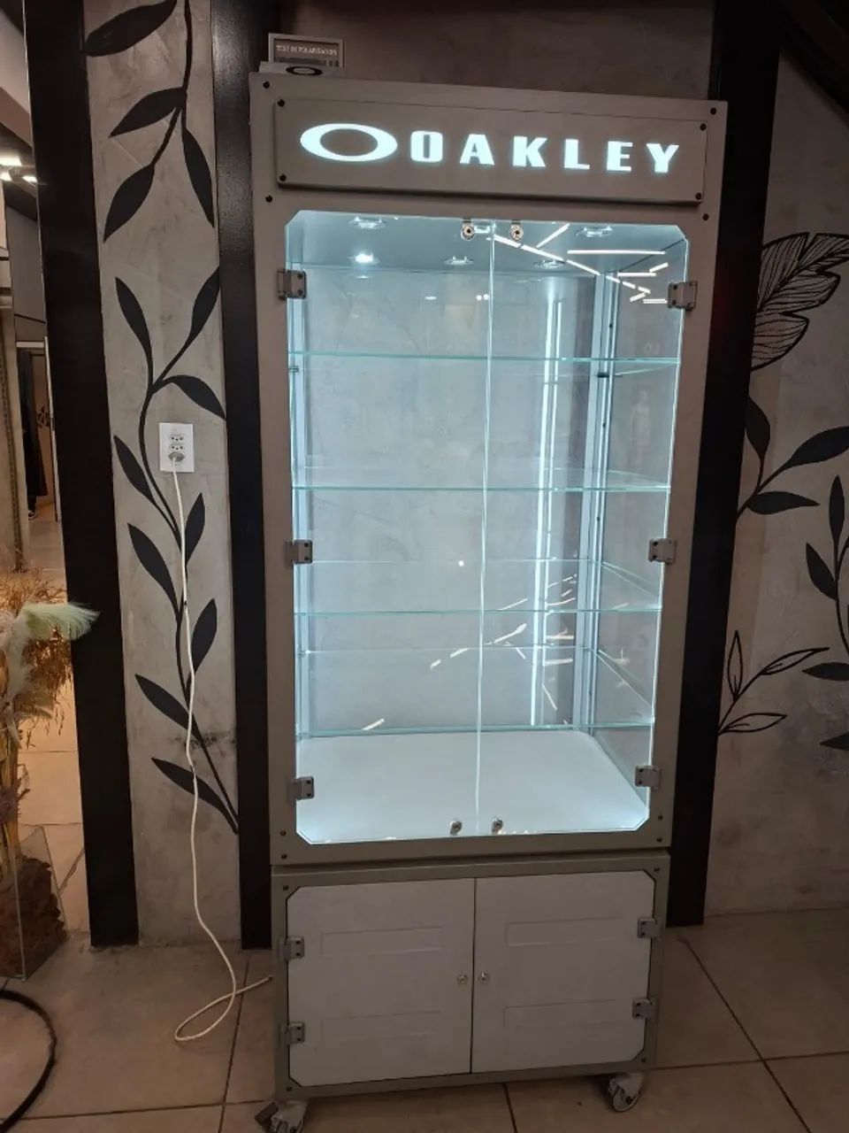 Expositor Oakley - Foto 3