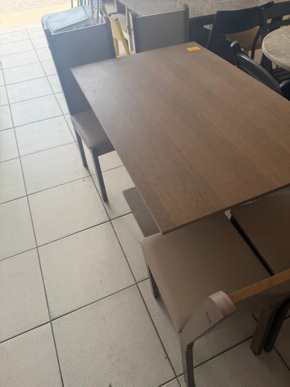 Mesa 4 cadeira em MDF - Foto 3