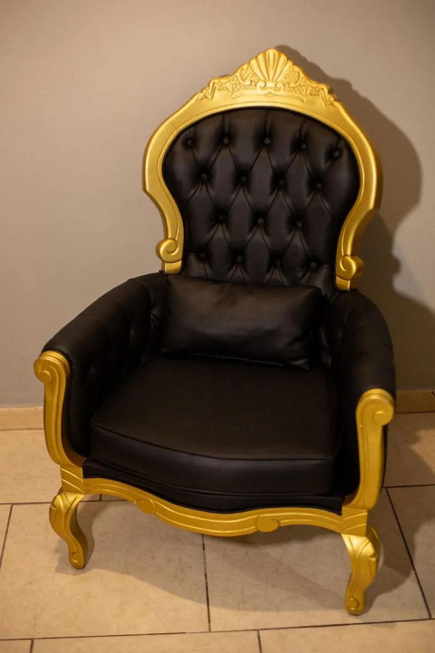 Poltrona Luis Xv com almofada - Wood Prime
