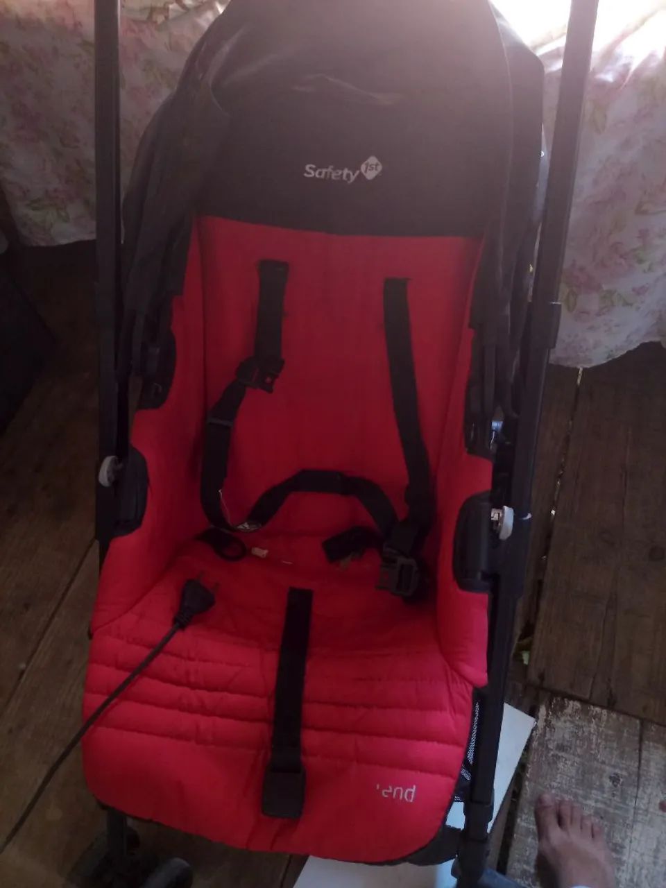 Vendo carrinho de bebê 