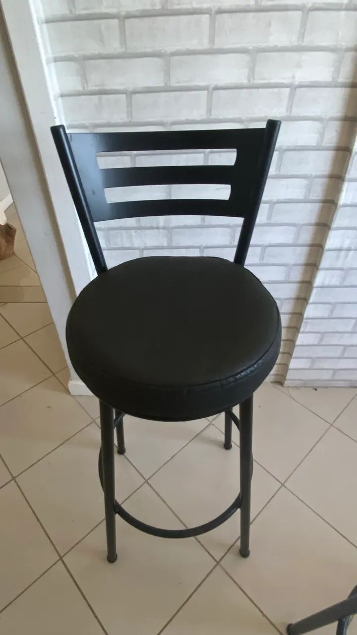 3 banquetas altas com estofado - Foto 4