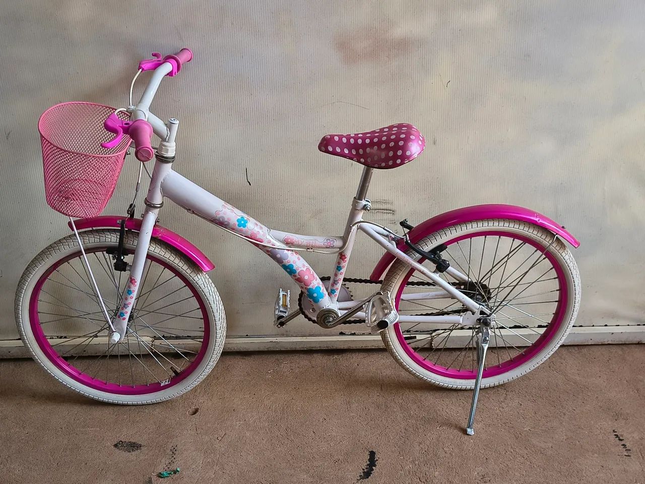 Bicicleta infantil aro 20 - Foto 4
