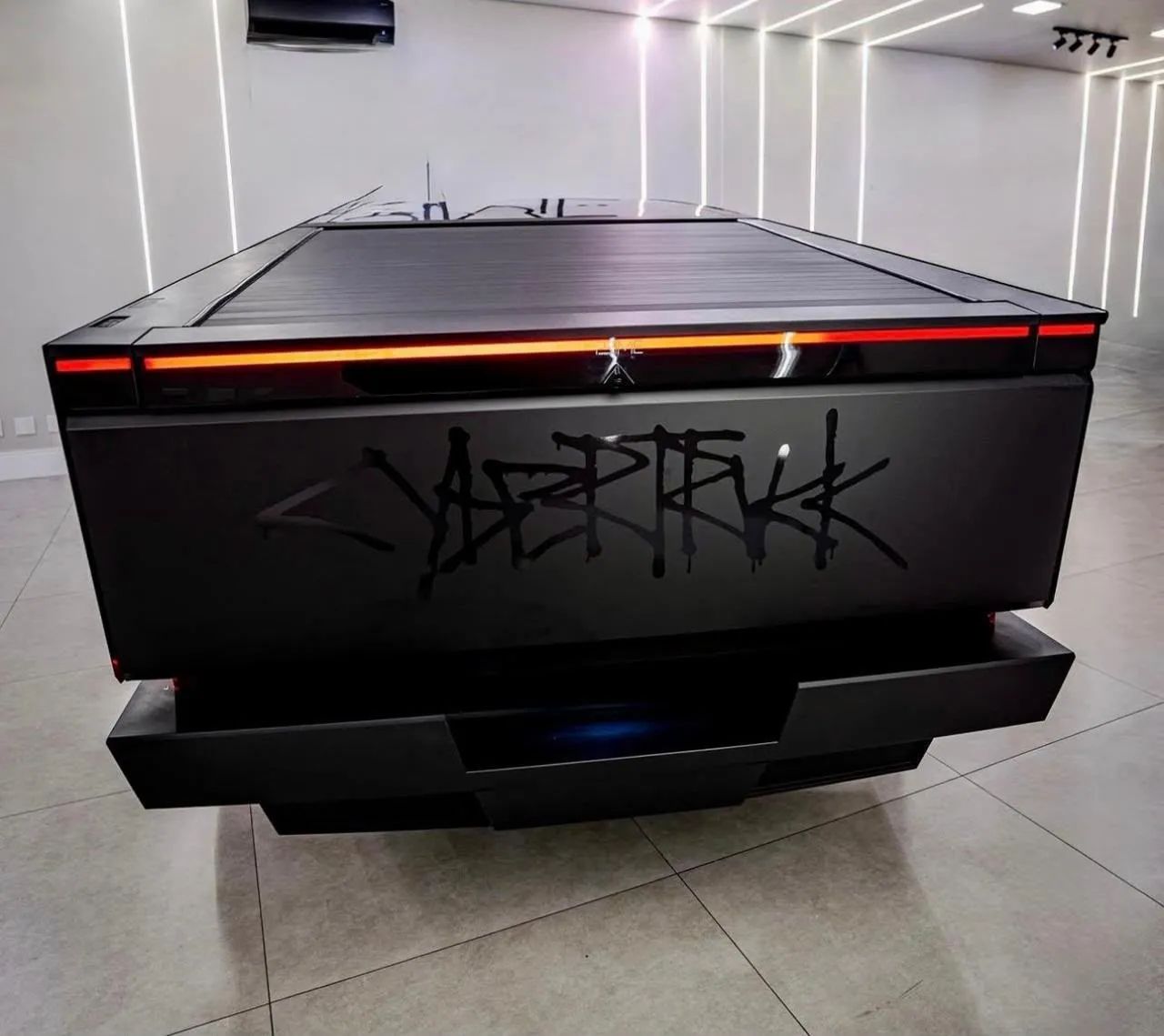 Tesla Cybertruck  - Foto 4