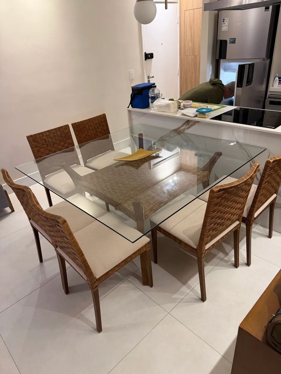 Mesa grande para com 8 cadeiras  - Foto 4