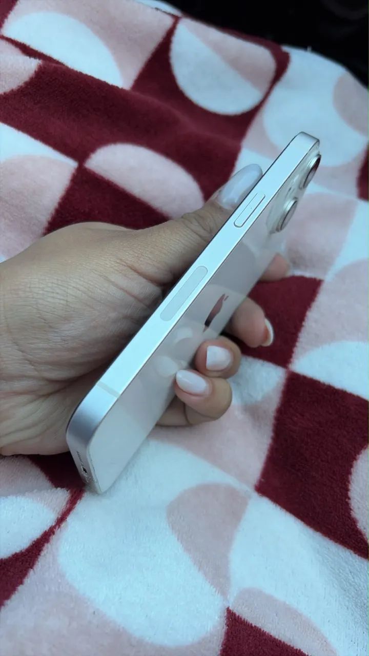 Vendo iPhone 14 normal 