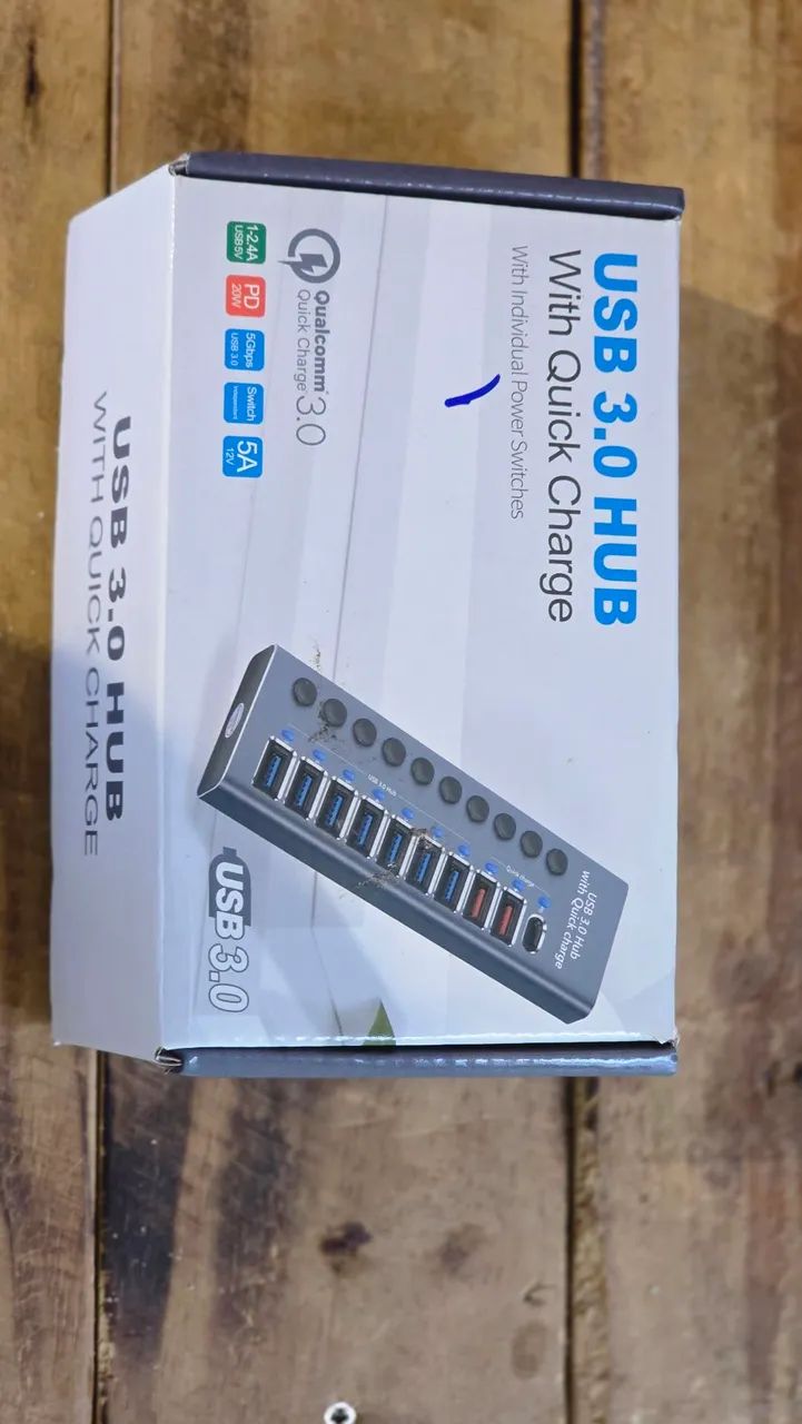 Hub USB 3.0 Quick Charge com múltiplas portas USB