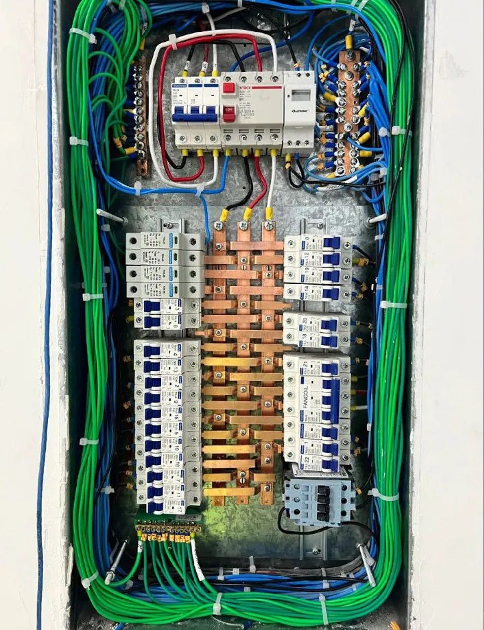 Eletricista - Foto 2
