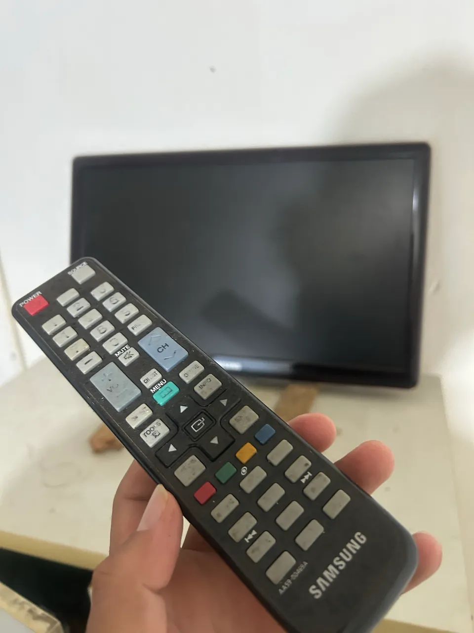 Vendo essa tv de 24 polegadas  - Foto 2
