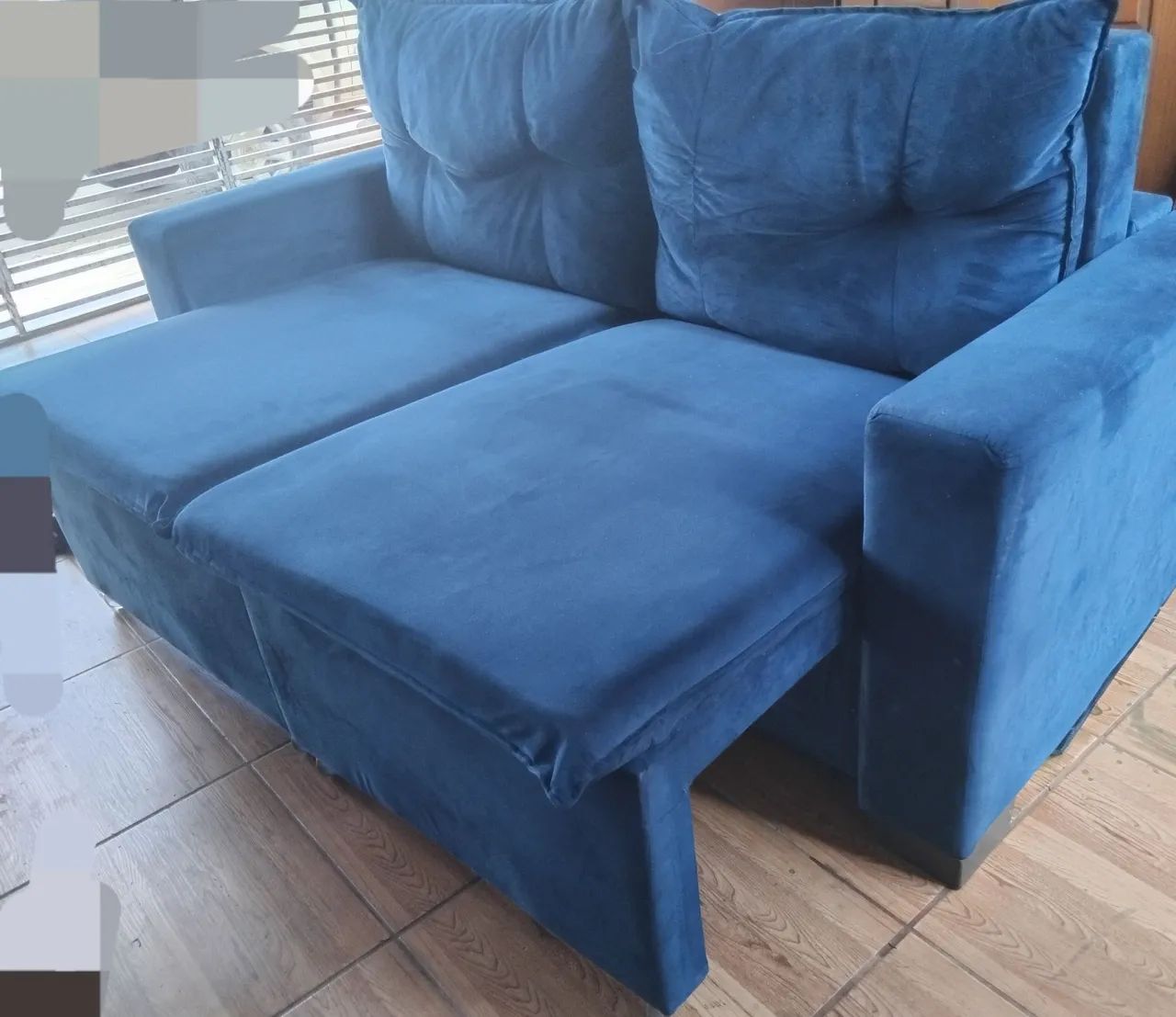 Sofá Retrátil usado porém conservado  - Foto 2