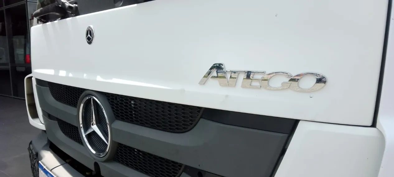 Mercedes-Benz Atego 2730 6x4 Diesel Automático 2022/23 - Foto 7