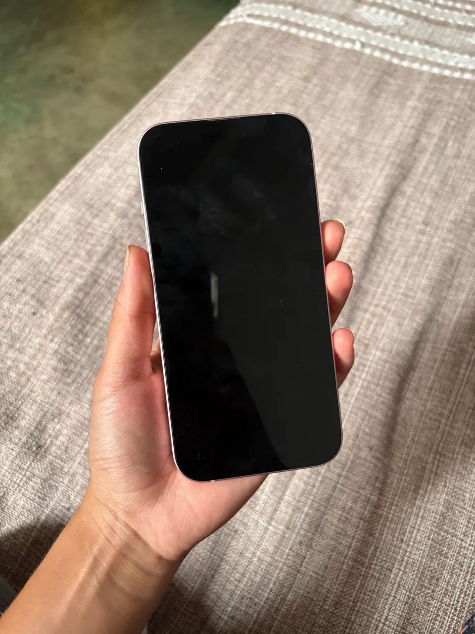 iPhone 15, bateria nova 100%, ótimo estado, sem marcas de uso - Foto 4