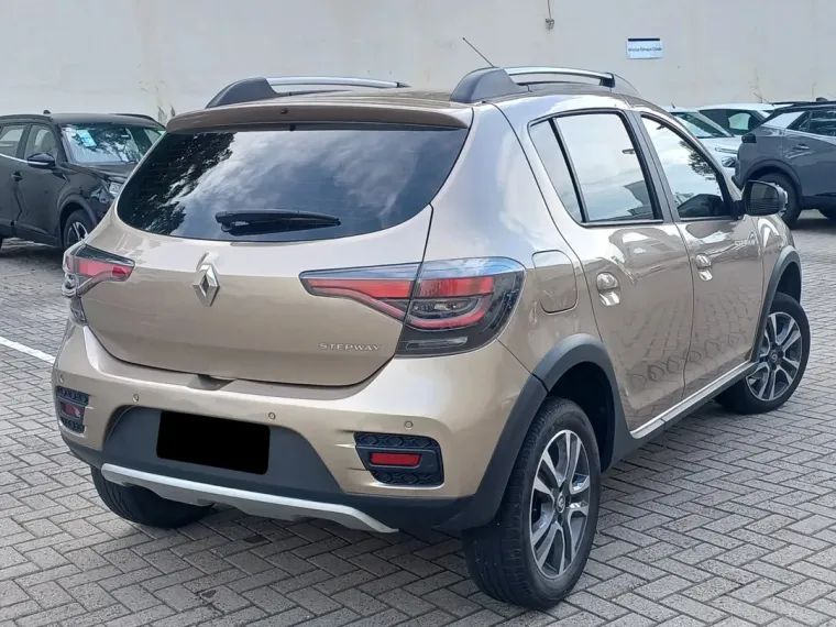 Renault Stepway Iconic Flex 1.6 16V Aut. 2023 - Foto 4