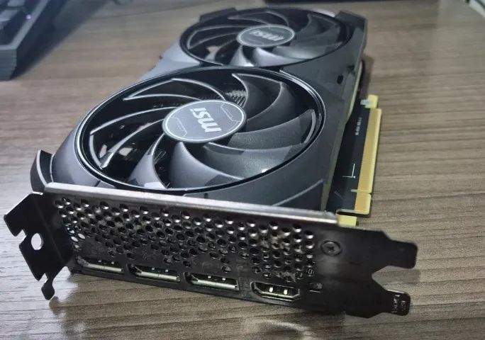 Placa De Vídeo Nvidia RTX 4060 TI