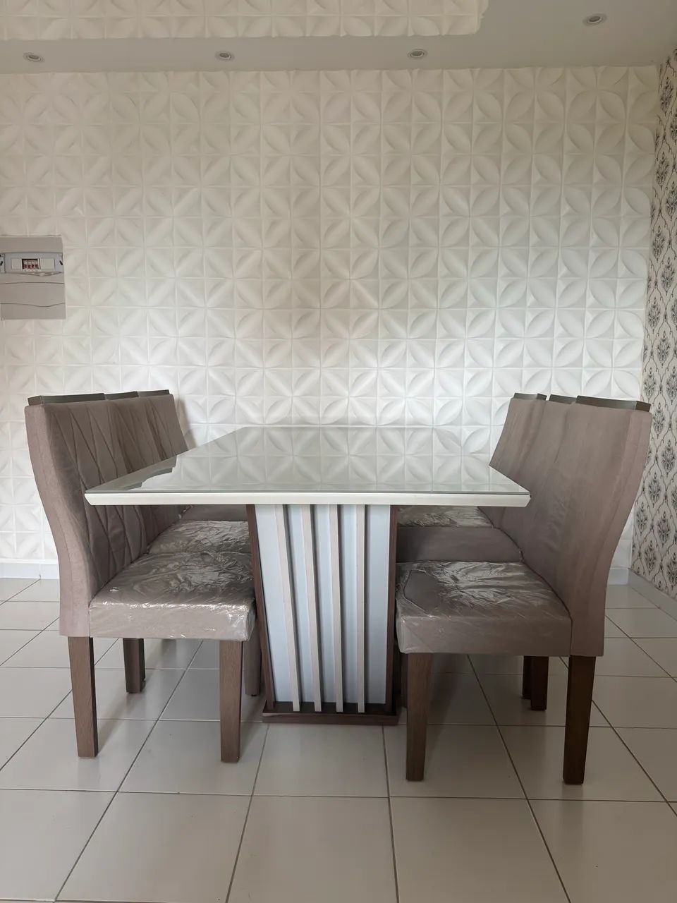 Mesa 06 cadeiras  - Foto 3