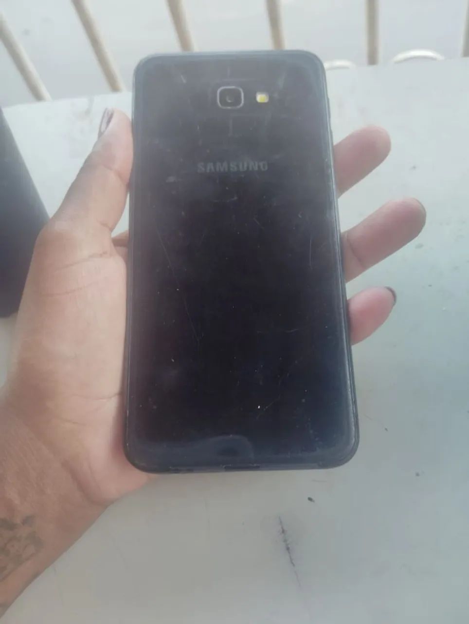 Vendo celular j4 - Foto 2