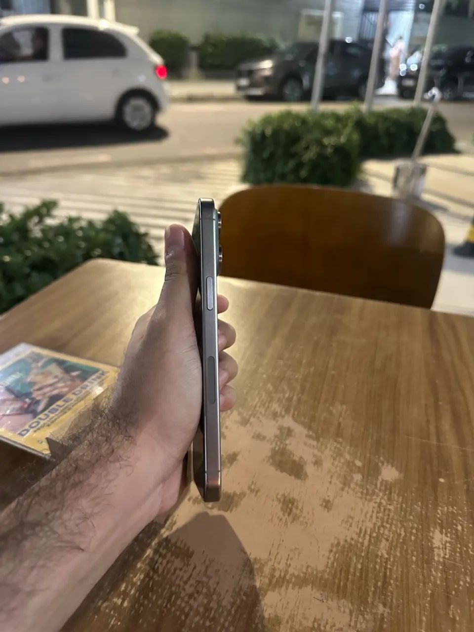iPhone 15 Pro Max - Foto 2