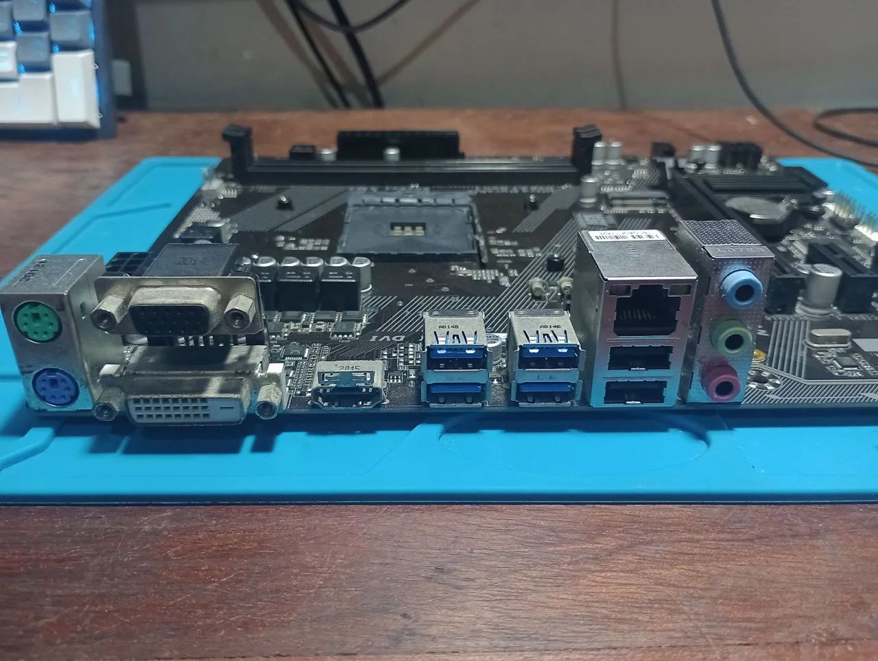 Placa mãe A320M-S2H GIGABYTE Ultra Durable - Foto 2