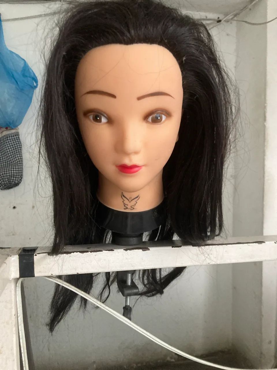 Cabeça de boneca para treino com cabelo- Usada