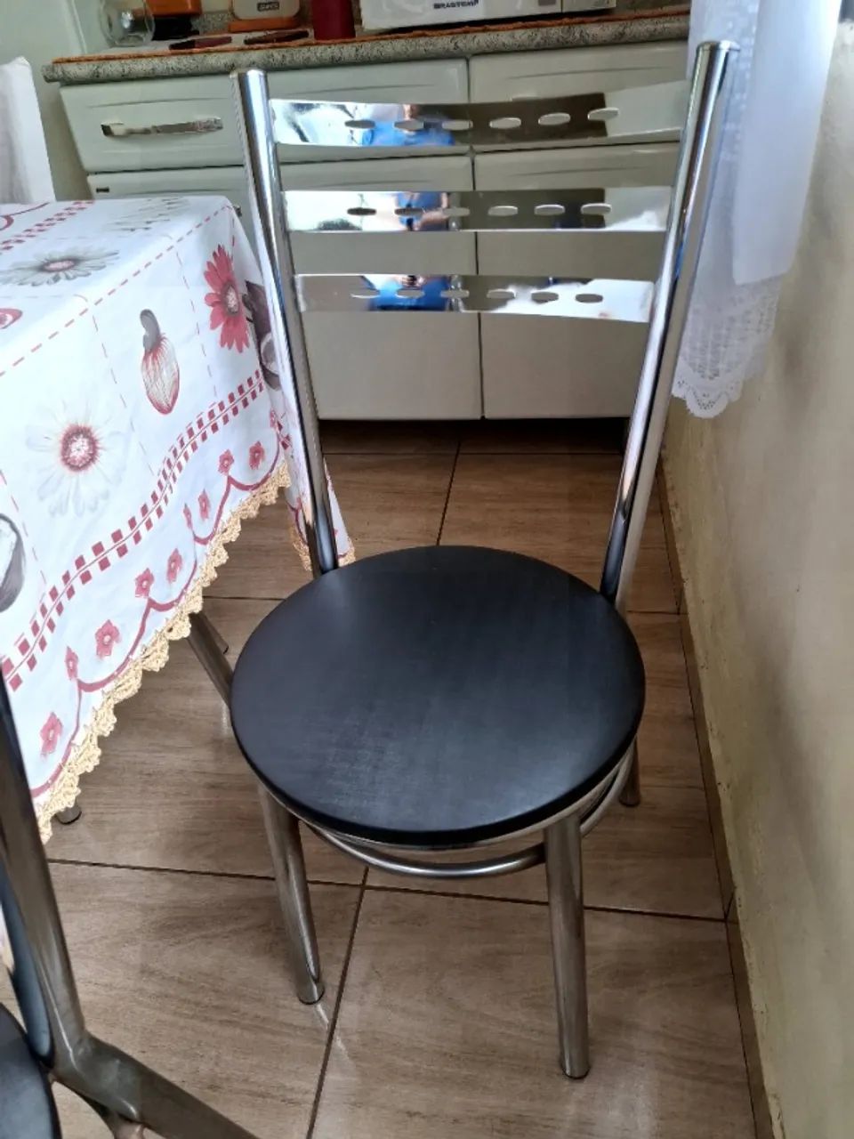6 cadeiras de jantar - Foto 4