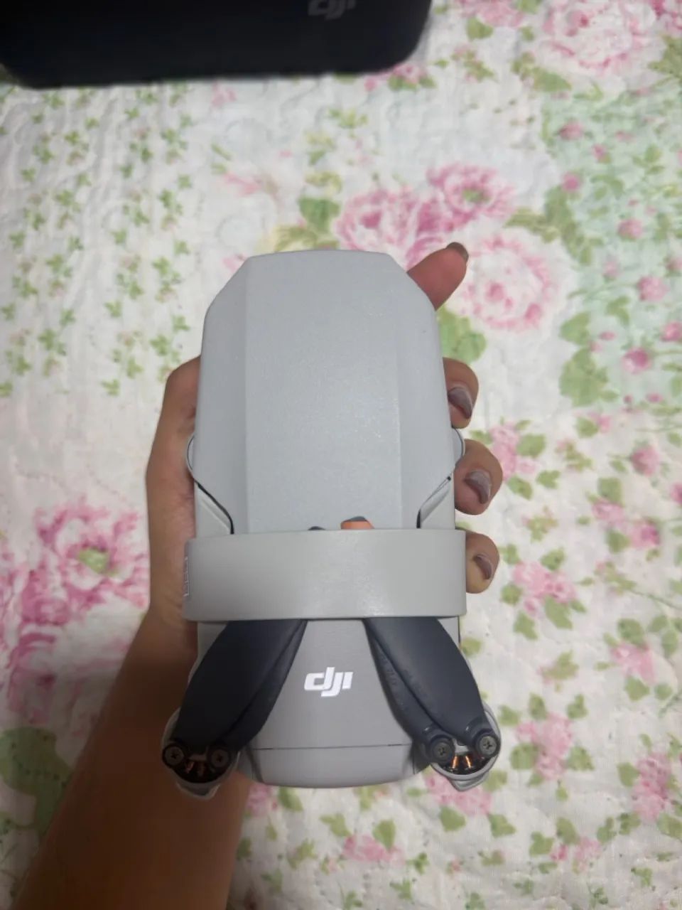 DJI MINI FLY MORE 2  - Foto 4