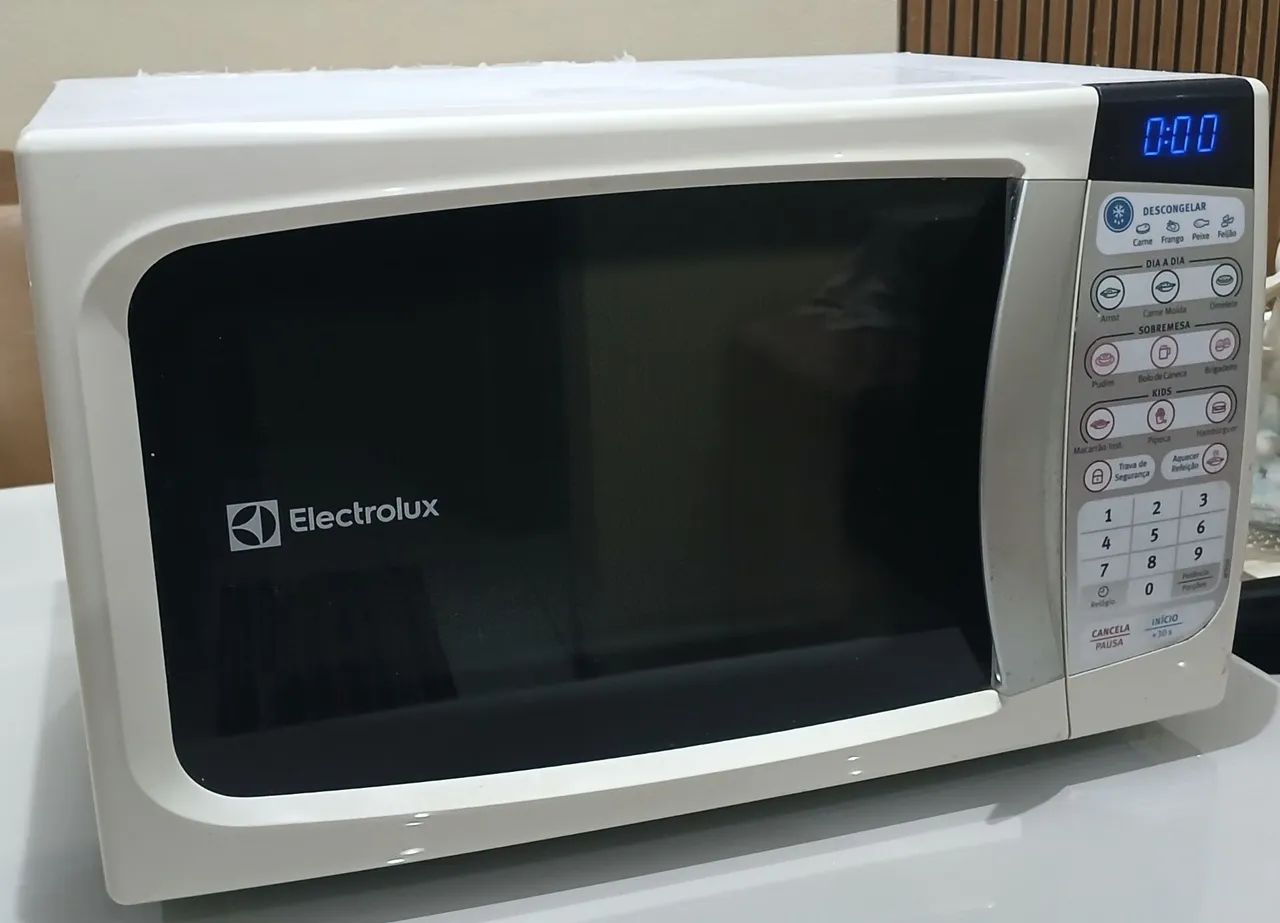MICRO-ONDAS ELECTROLUX 20L  - Foto 2