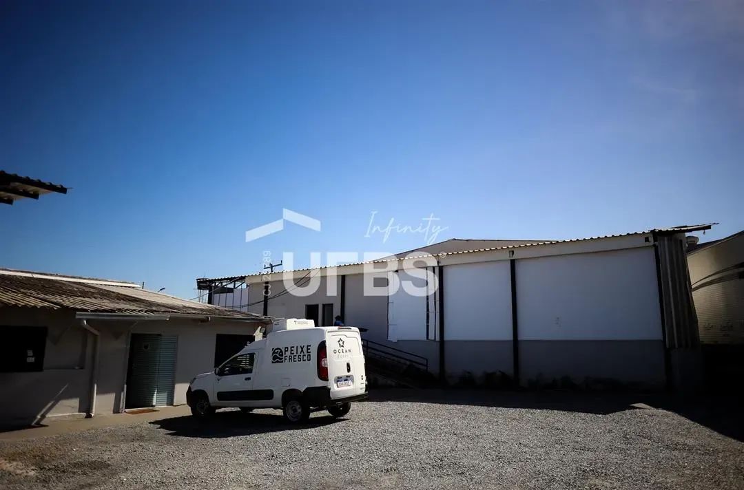 Área com Galpão Comercial - Santa Genoveva - Foto 3