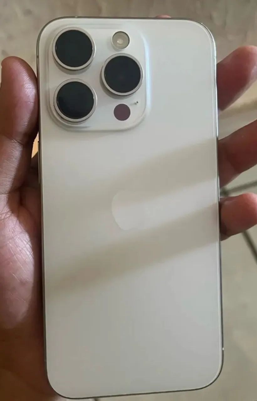 iPhone 15 pro - Foto 3